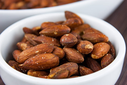 Roasted& Salted Almonds (12 oz) image 0