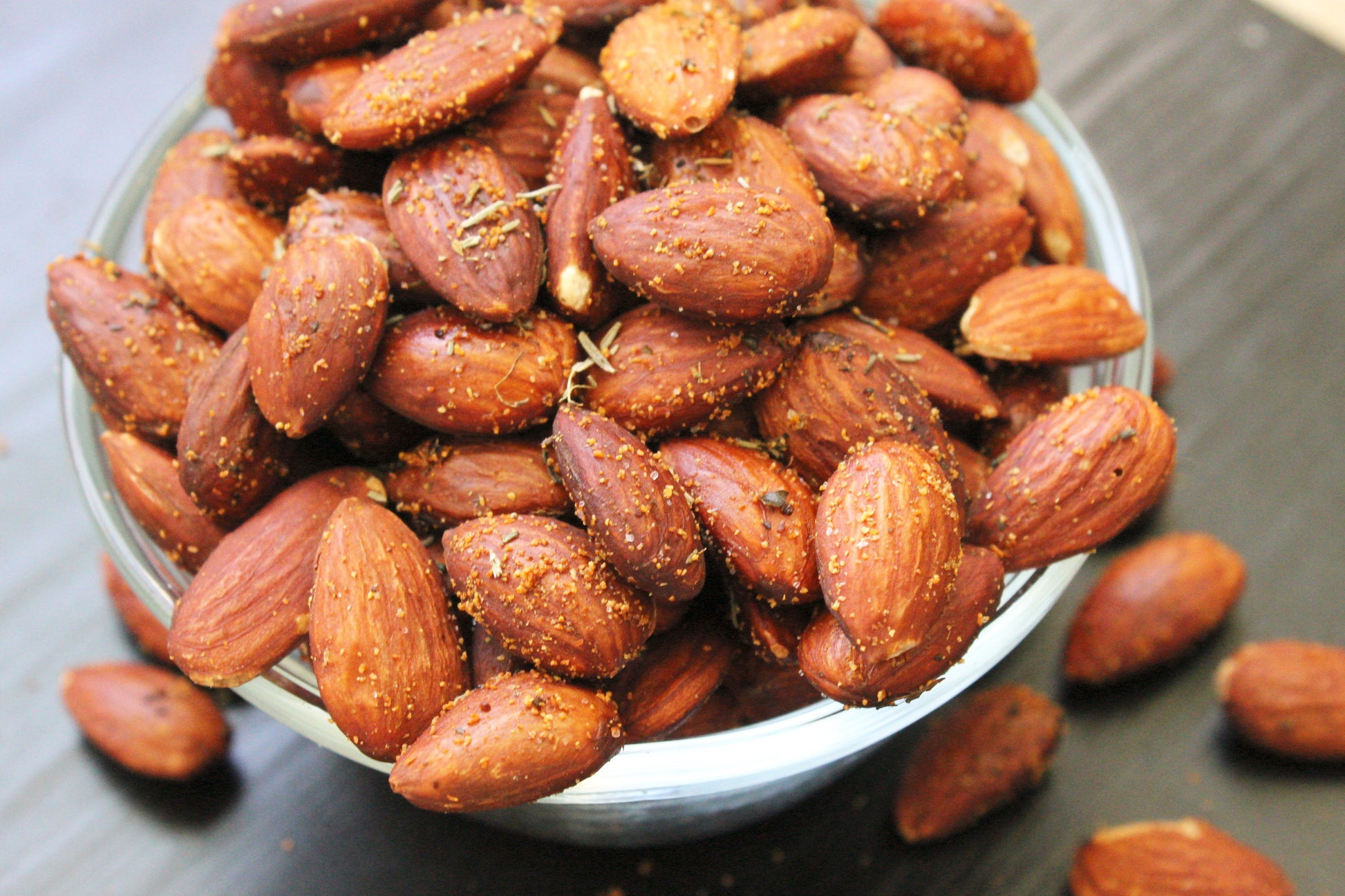 Garlic Almonds (12 oz) image 0